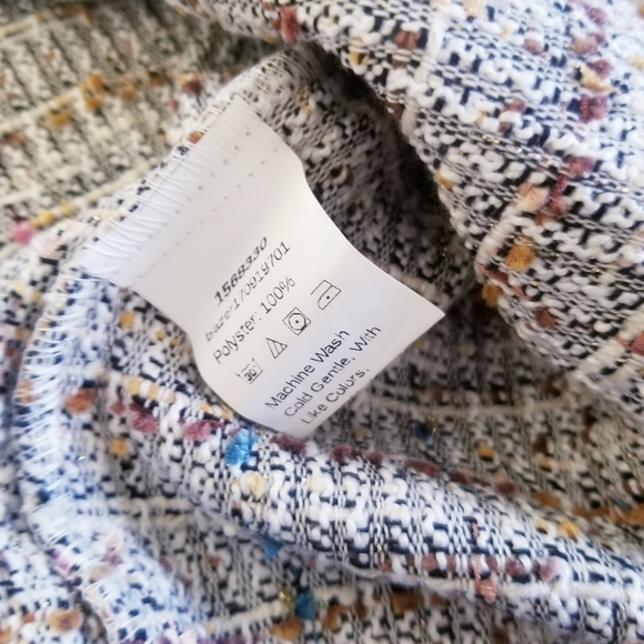 Luxury Brand Chanel-style Tweed and Pearl Blazer Jacket Small Sweater - Picture 12 of 16